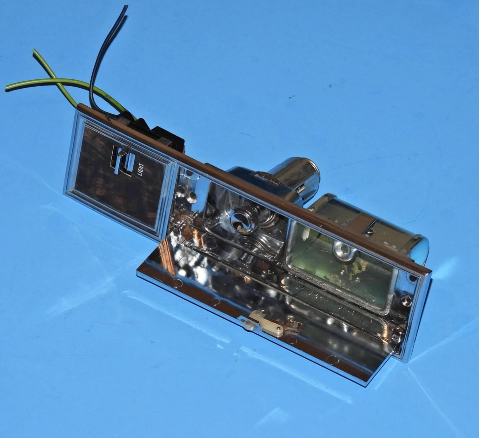 Interruptor de luz encendedor bandeja ceniza trasera 78 79 Lincoln Continental Town Coupe OEM - LH Foto 2 de 4