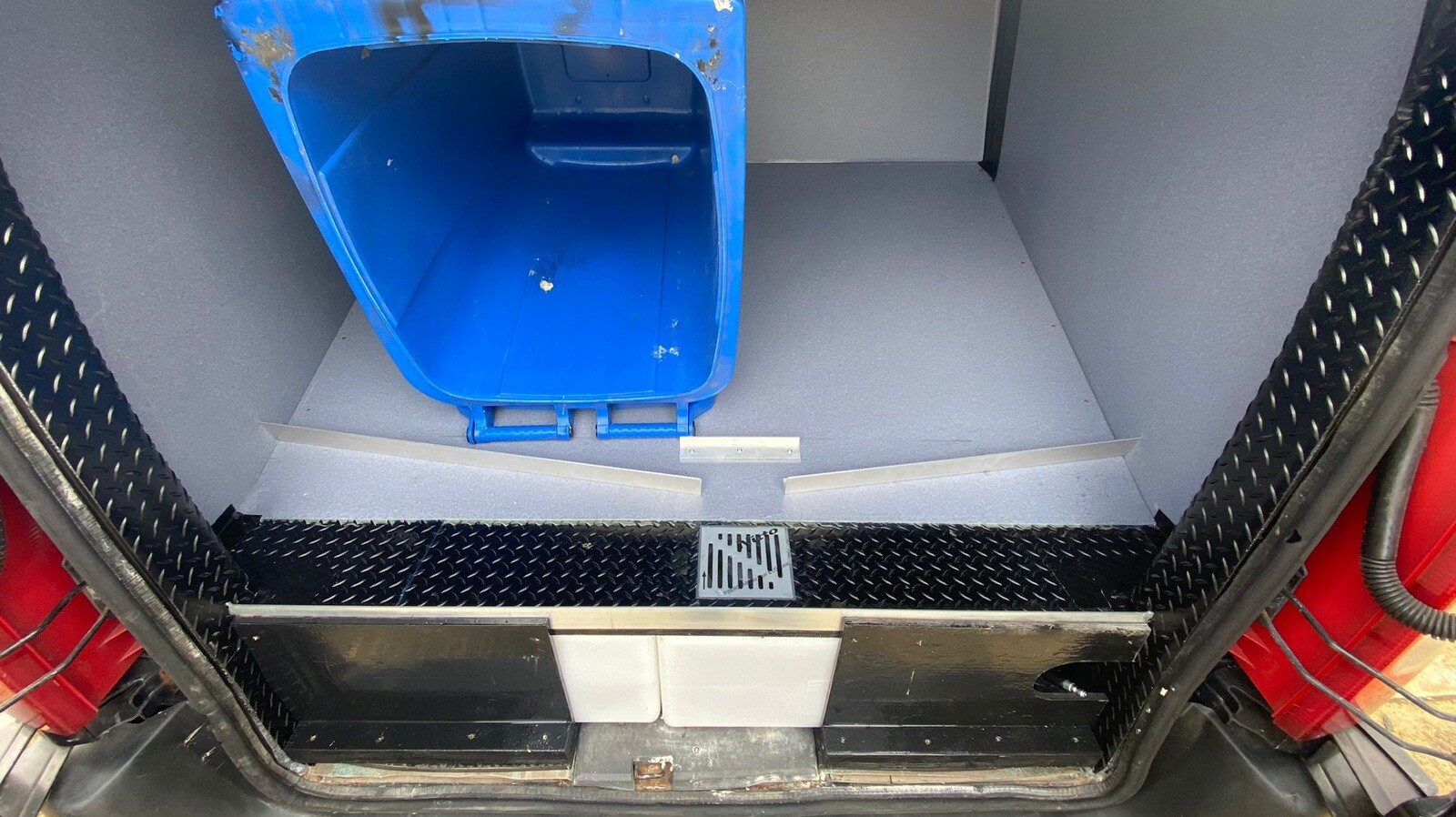 Wheelie Bin Cleaning Van Setup/business eBay