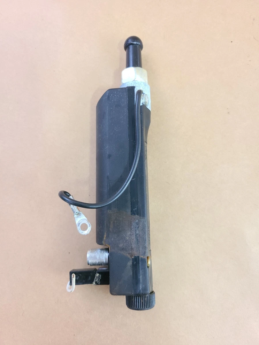 Genuine OEM BMW E36 318ic Vert Convertible 318ti Z3 Antenna Base
