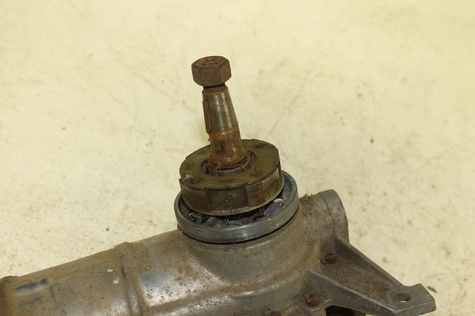 Champion Blue Ribbon 1947 4,2 CV. Motor fueraborda y piezas diversas Foto 4 de 4