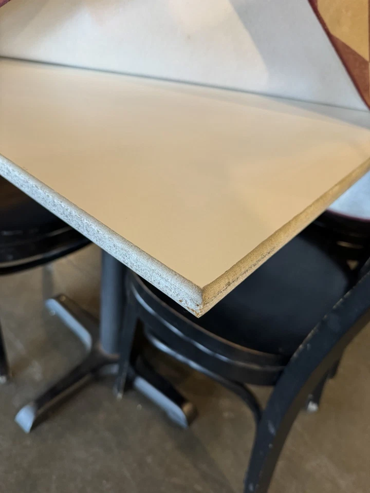 Juego completo de mesas y sillas de comedor de restaurante recogida local Foto 3 de 4