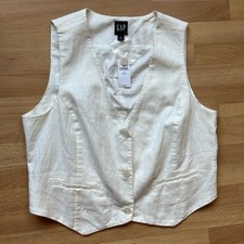 Gap Egg White Vest Cottom Blend    Small Petite