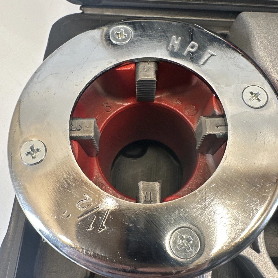 Portable Electric 2300W 110-120V Hand-Held Pipe Threader Machine Z1T-KY01-30-50 - Image 4 of 4