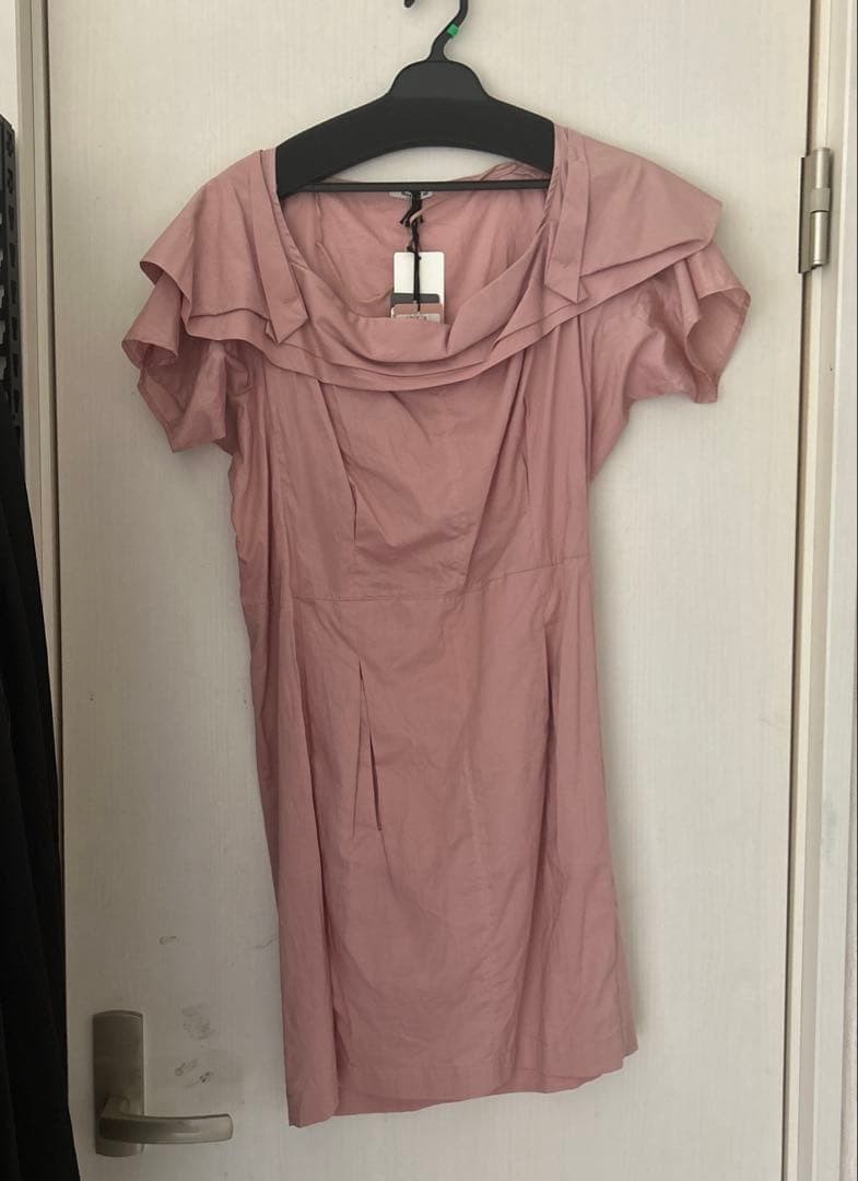 miu miu pink knee-length short-sleeved dress size 36 Made in Italy Brand new