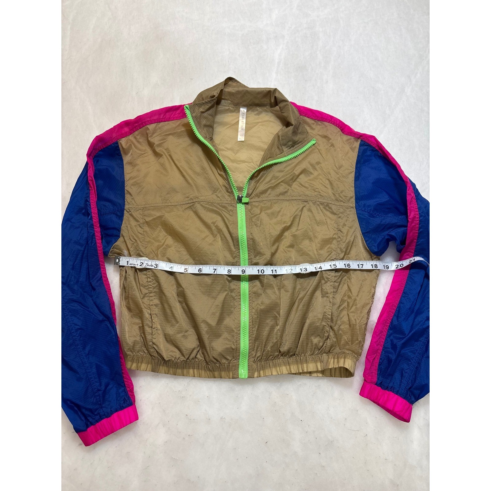 Fabletics Lightweight Cropped Track Jacket Neon Z… - image 4