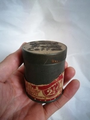 RARE VINTAGE LYON'S FRENCH COFFEE TIN PAPER LABEL c1930s Antique 21/2D cWWII