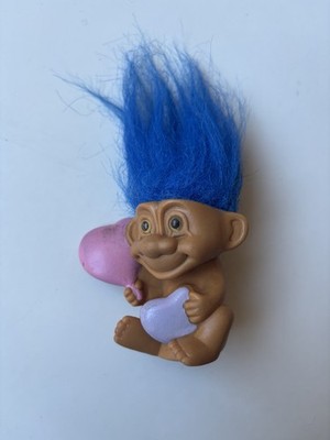Vintage 1992 Russ Berrie Sitting Valentine Blue Hair Troll Doll Pink Heart 3.5 