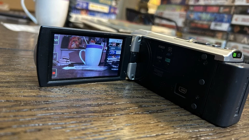 Videocámara digital Sony Handycam DCR-SX65 Zeiss zoom 70x con 1 batería + cargador Foto 3 de 4