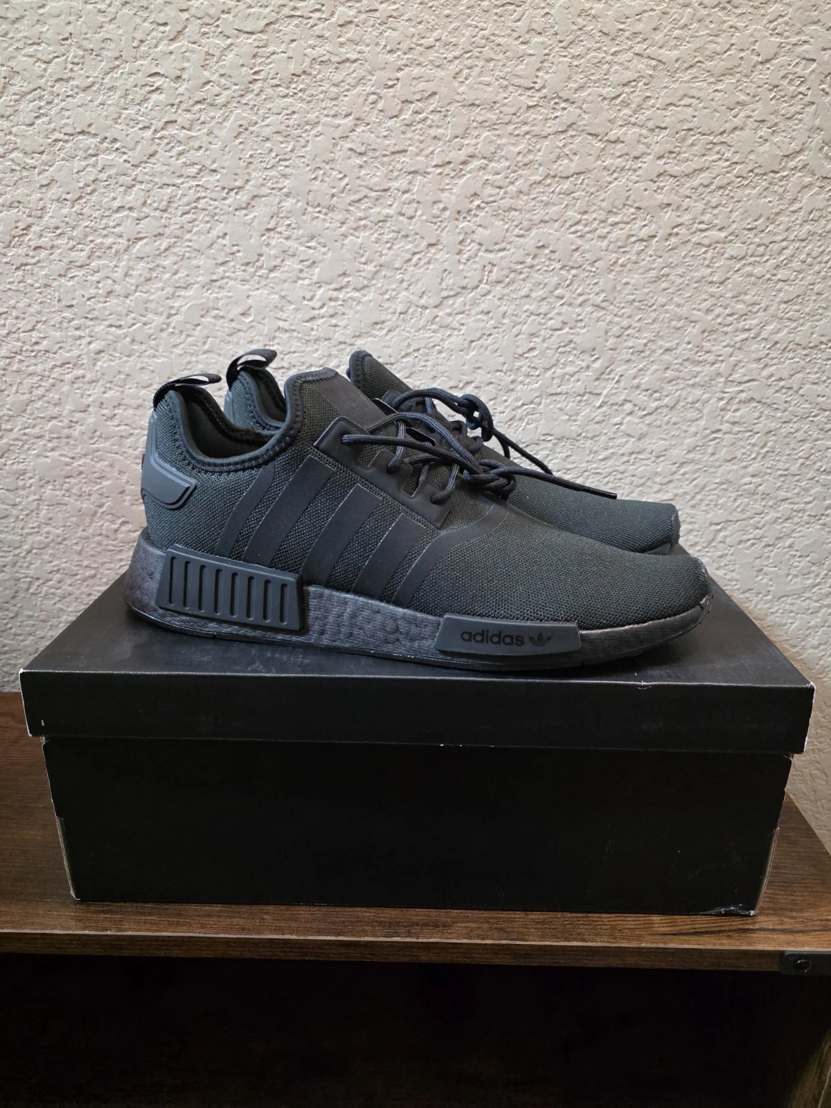 adidas Nmd_R1 Lace Up Mens Black Sneakers Casual Shoes GZ9256 Sz 11.5