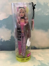 2004 Fashion Fever Modern Trends Barbie Doll H0644 Tweed Clothes w Blonde Hair