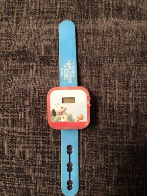 2015 McDonalds Peanuts Snoopy & Charlie Brown - Digitaluhr Happy Meal Spielzeug