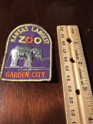VTG Kansas Garden City Zoo Patch Souvenir Travel Camping Clothing Embroidered - 第 4/4 張圖片