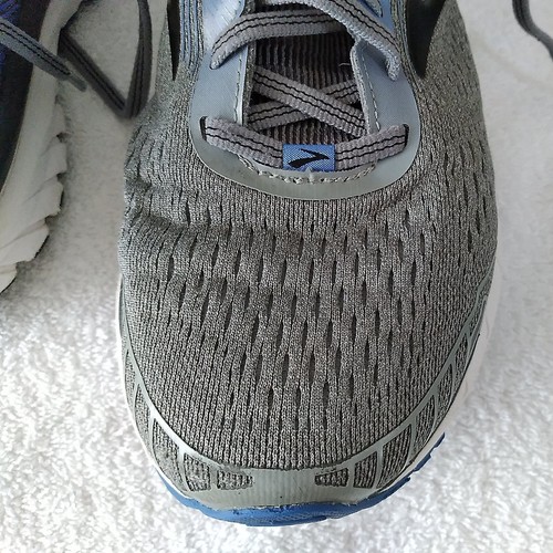 Brooks Uomo Adrenaline GTS 18 1102711D015 Grigio Scarpe da Corsa Sneakers Taglia 9D - Foto 11 di 18