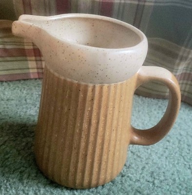 Royal Haeger USA Vintage Brown/Tan Ribbed Speckled Pottery Pitcher 