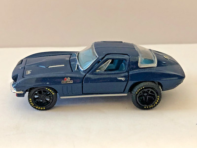 1966 CHEVROLET CORVETTE BLUE 1:64 SCALE BY M2 CASTLINE