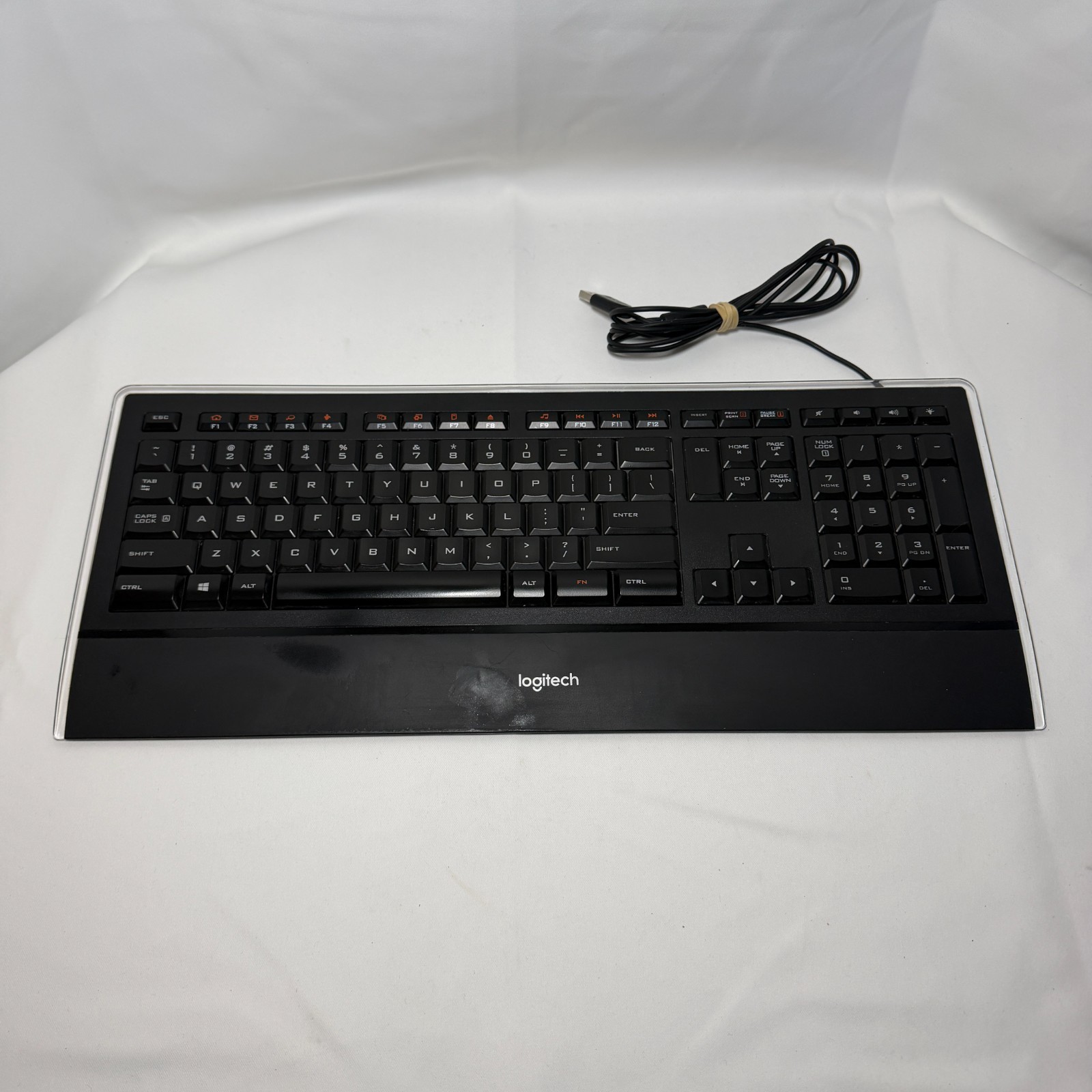 Logitech Illuminated Ultrathin Keyboard Wired K740 Y-UY95 Te