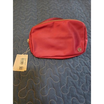 Lululemon Everywhere Belt Bag 1L Red Merlot NWT Crossbody Waist Pack Unisex