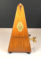 Vintage Maelzel Wind Up Metronome Wooden Pyramid Case: Seth Thomas