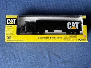 NORSCOT DIE-CAST CATERPILLAR SEMI-TRUCK PETERBILT 1 :64 SCALE MODEL - NEW