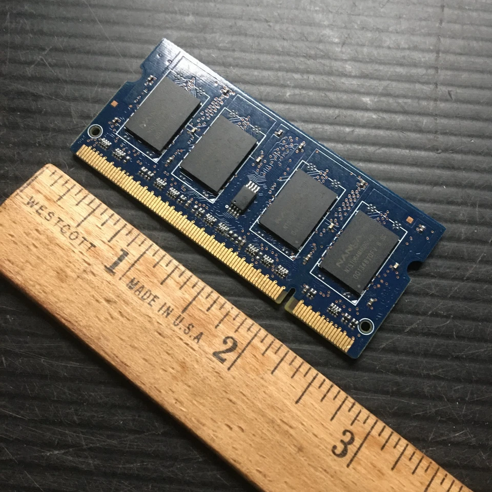 Nanya 1GB DDR2 PC2-6400S-666-13-A2.800 SODIMM NT1GT64UH8D0FN-AD Laptop Memory - Image 2 of 3