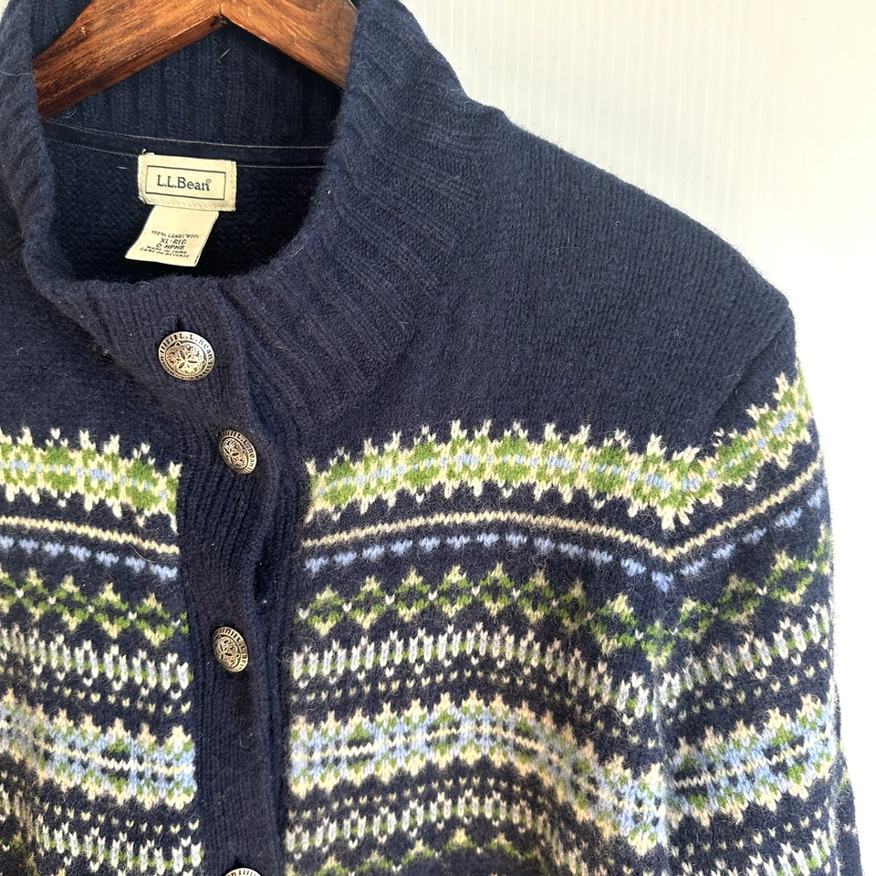 LL Bean Sweater Women's XL Vintage Lambswool blue Skiing Cardigan buttons Nordic - Image 2 of 4