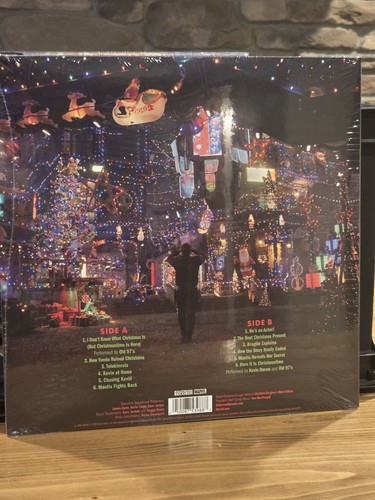 The Guardians Of The Galaxy Holiday Special RSD Clear W/ Green Red Splatter NEW - Picture 2 of 5
