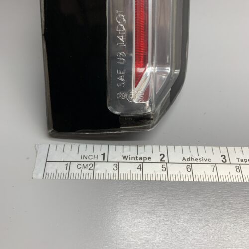 OEM 2015-2020 GMC Yukon 3RD BRAKE LIGHT TAILGATE LIGHT TAILLIGHT OEM - Picture 2 of 5