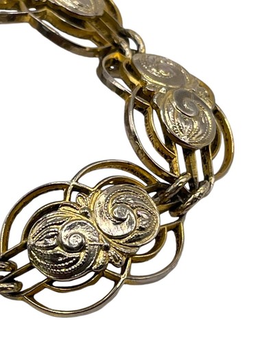 VTGGold Tone Doble Link Open Work Swirl Design Panel Bracelet - Safety Chain - Picture 8 of 18