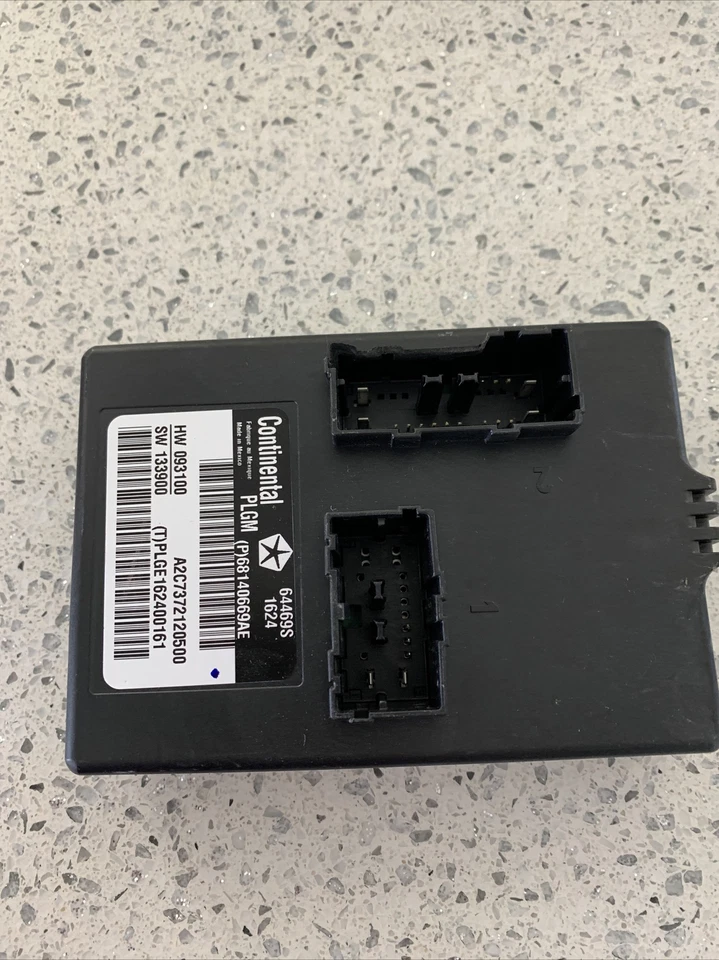 2014-2021 DODGE DURANGO Chassis Brain Box 68140669ae Liftgate Control Module - Image 3 of 3