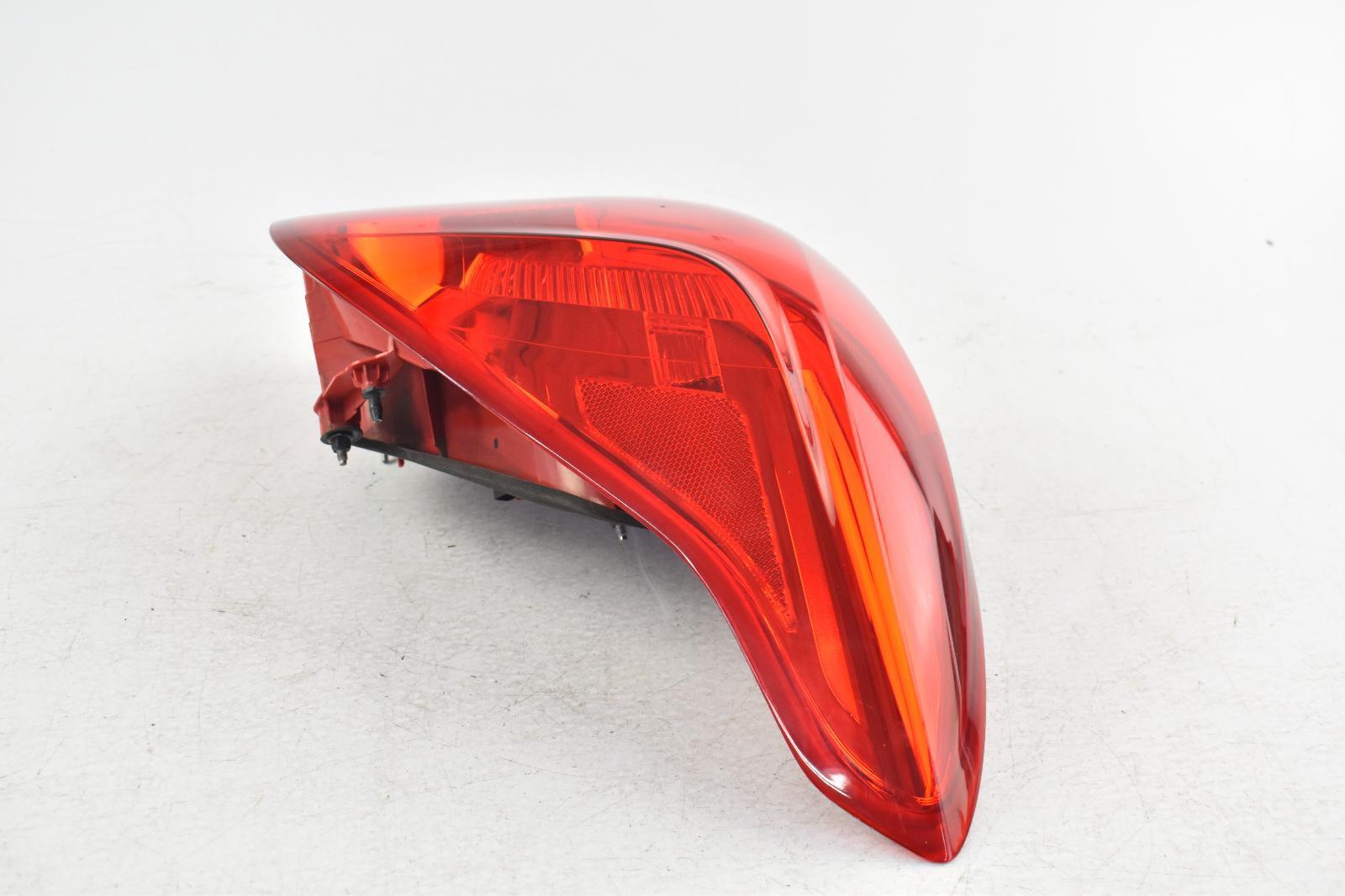 20132016 BUICK ENCORE Right Passenger Side Brake Reverse Lamp OEM (Taillight) eBay