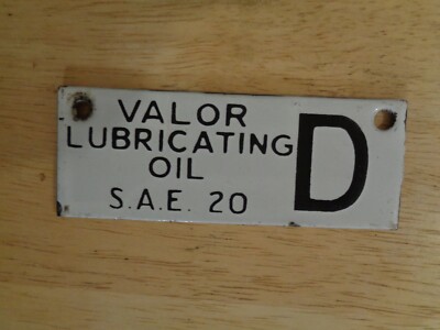 TEXACO VALOR LUBRICATING OIL PORCELAIN TANK TAG D S.A.E. 20 4'' X 1-1/2'' ORIGINAL