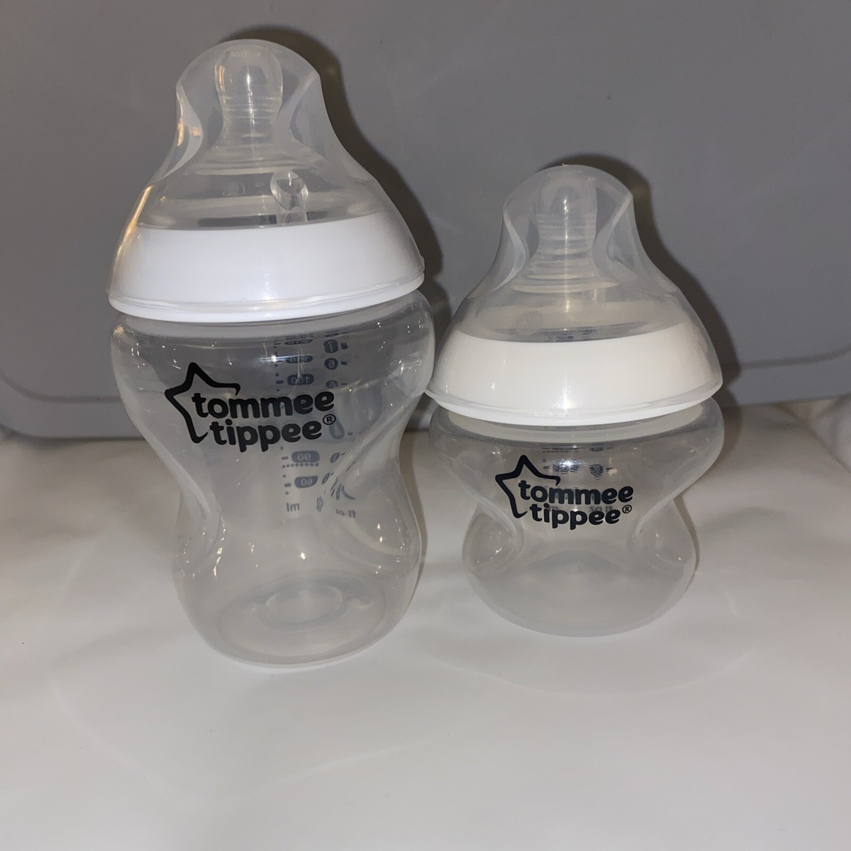Tommee Tippee Bottles x 260ml/9oz And x 150ml/5oz Size Teats