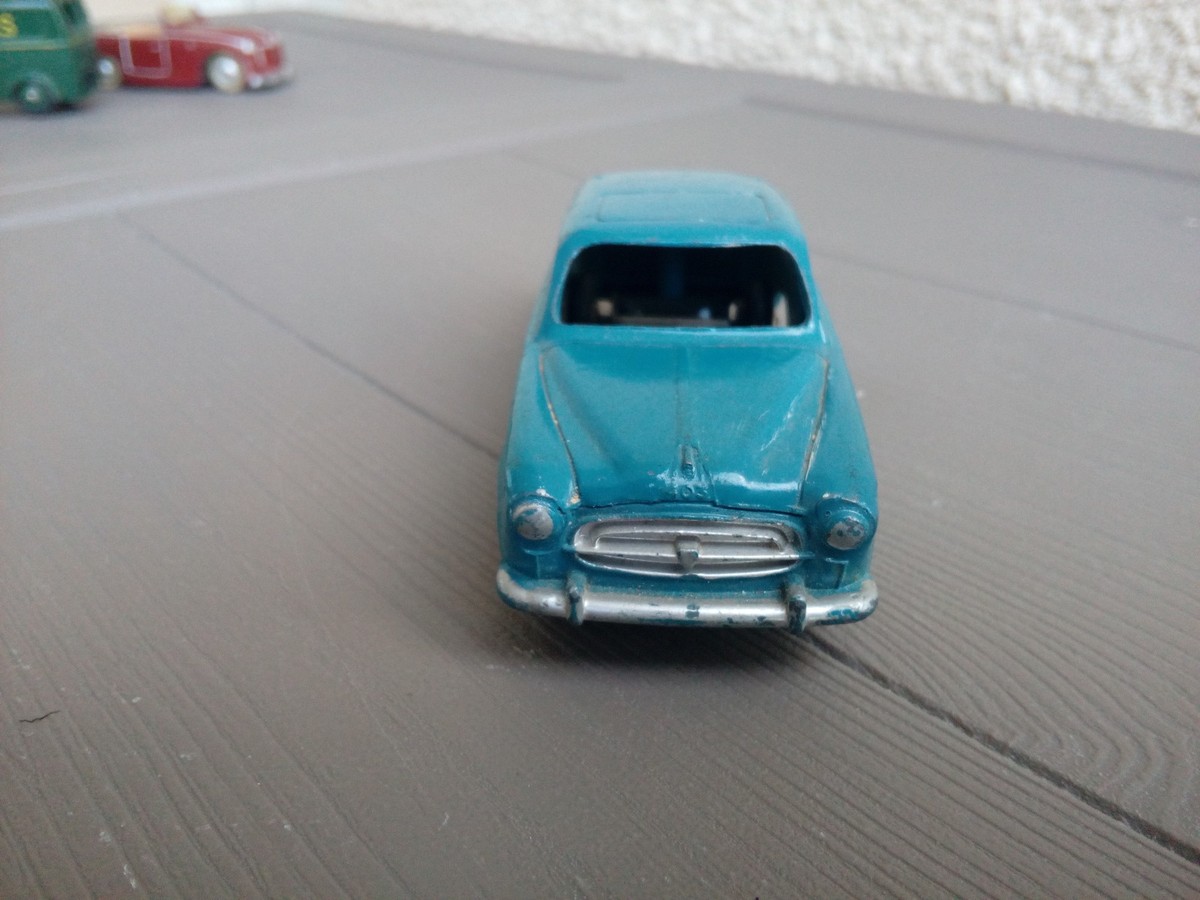 Dinky Toys 24 B – Peugeot 403 Jaune Paille – Avec Boîte D'origine (état A-)