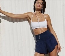 Free People Movement New Shuffle Sports Bra in White size m/l