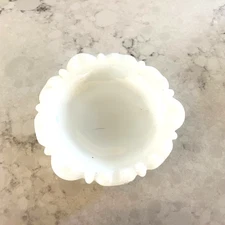 Vintage 5.5" Anchor Hocking Milkglass Ashtray Decorative Table Top GUC