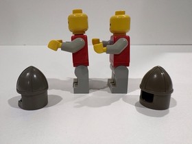 LEGO (6077) Vintage 1981 Classic Castle: Knight's Procession - COMPLETE