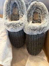Skechers Bobs Women's Keepsakes Ice Angel Char. Slip On Slippers Size 8 Nice