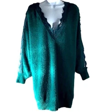 Green Angora Like V-Neck Sweater. L