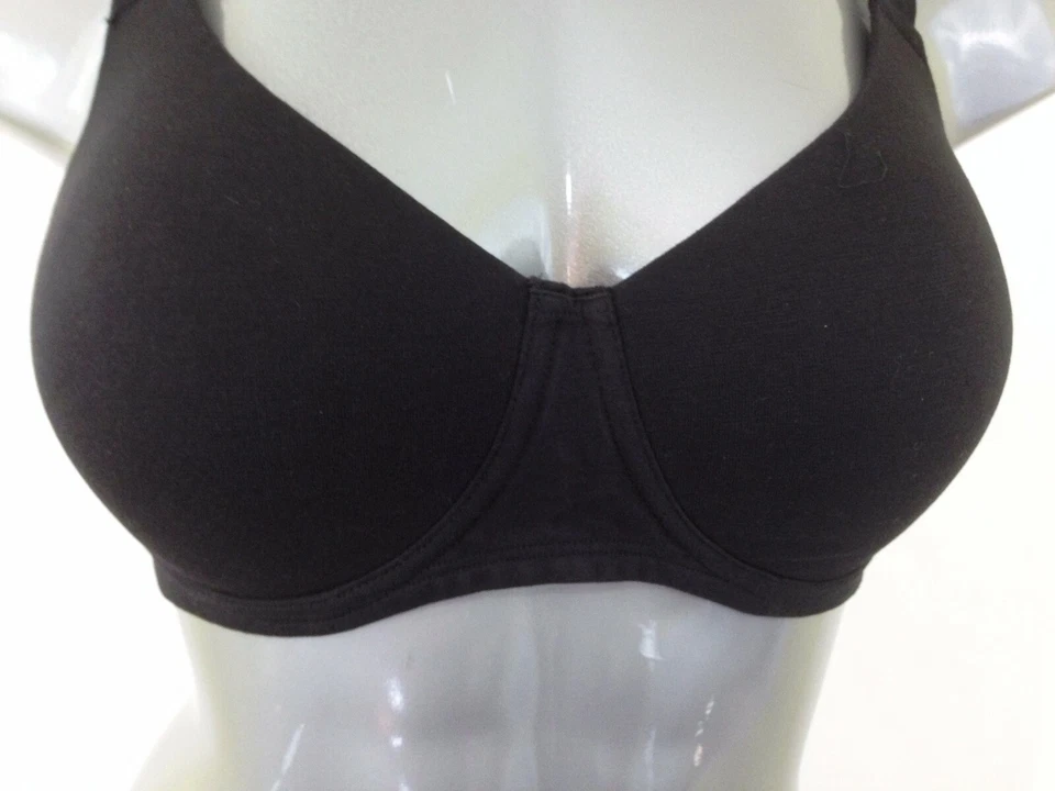 Sujetador de copa suave acolchado negro sin alambres Fruit Of The Loom para mujer talla 34D Foto 2 de 4