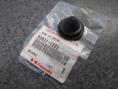 NOS Kawasaki OEM Grommet 95-97 ZX600 96-00 ZX750 94-97 ZX900