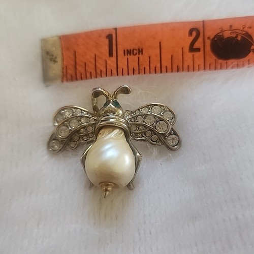 Vtg Bumble Bee Crystal Clear Rhinestone Dazzling Green Eyes Bee Brooch - Picture 7 of 8