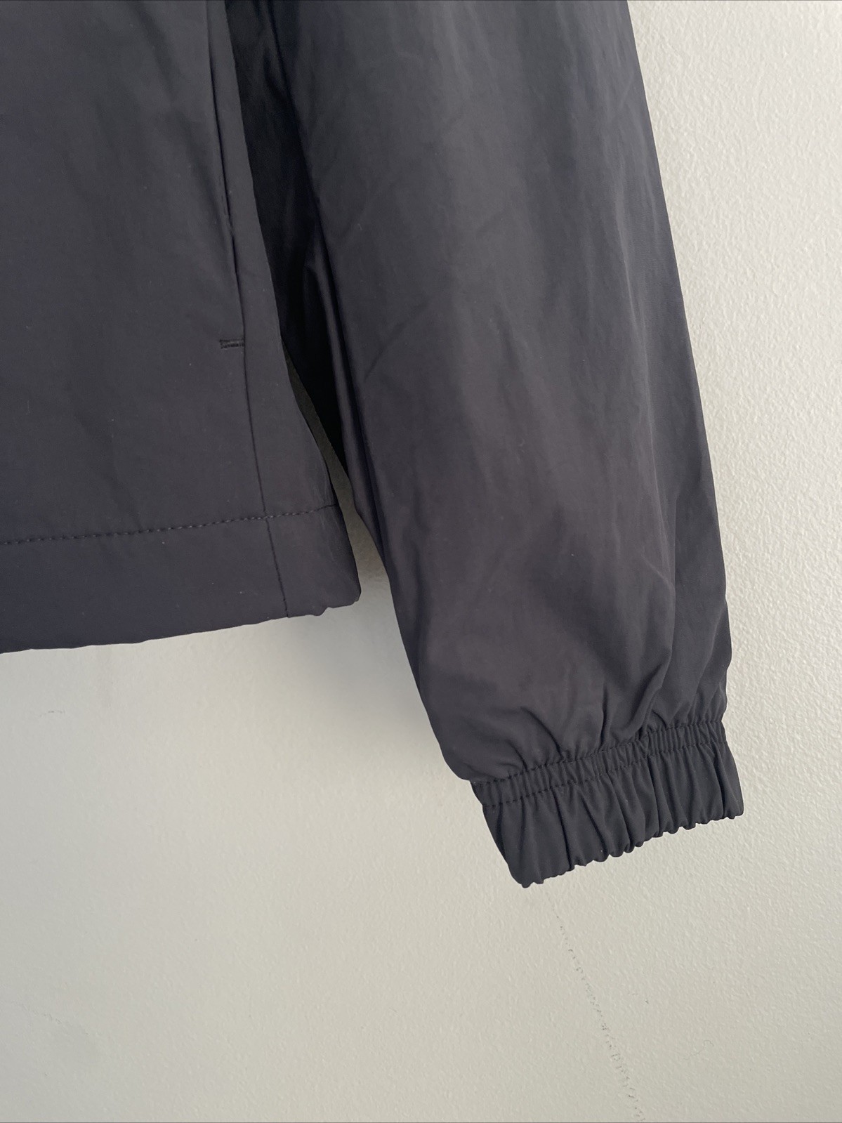 Nike Men's Black Zip Jacket DM6694-010 | Lightweight Windbreaker image 6