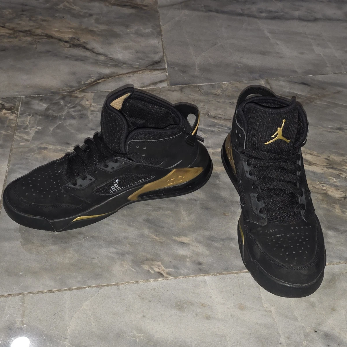 Preços baixos em Jordan Mars 270 Black Gold | eBay