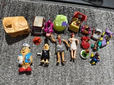 Lot of 18 FLINTSTONES Fred Wilma Toys And Collectibles L1