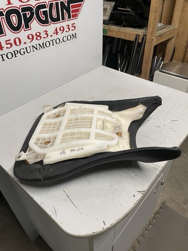 1999 - 2002 YAMAHA YZFR6 YZF-R6 YZF R6 DRIVER SEAT 5EB-24710-00-00 - Picture 7 of 10