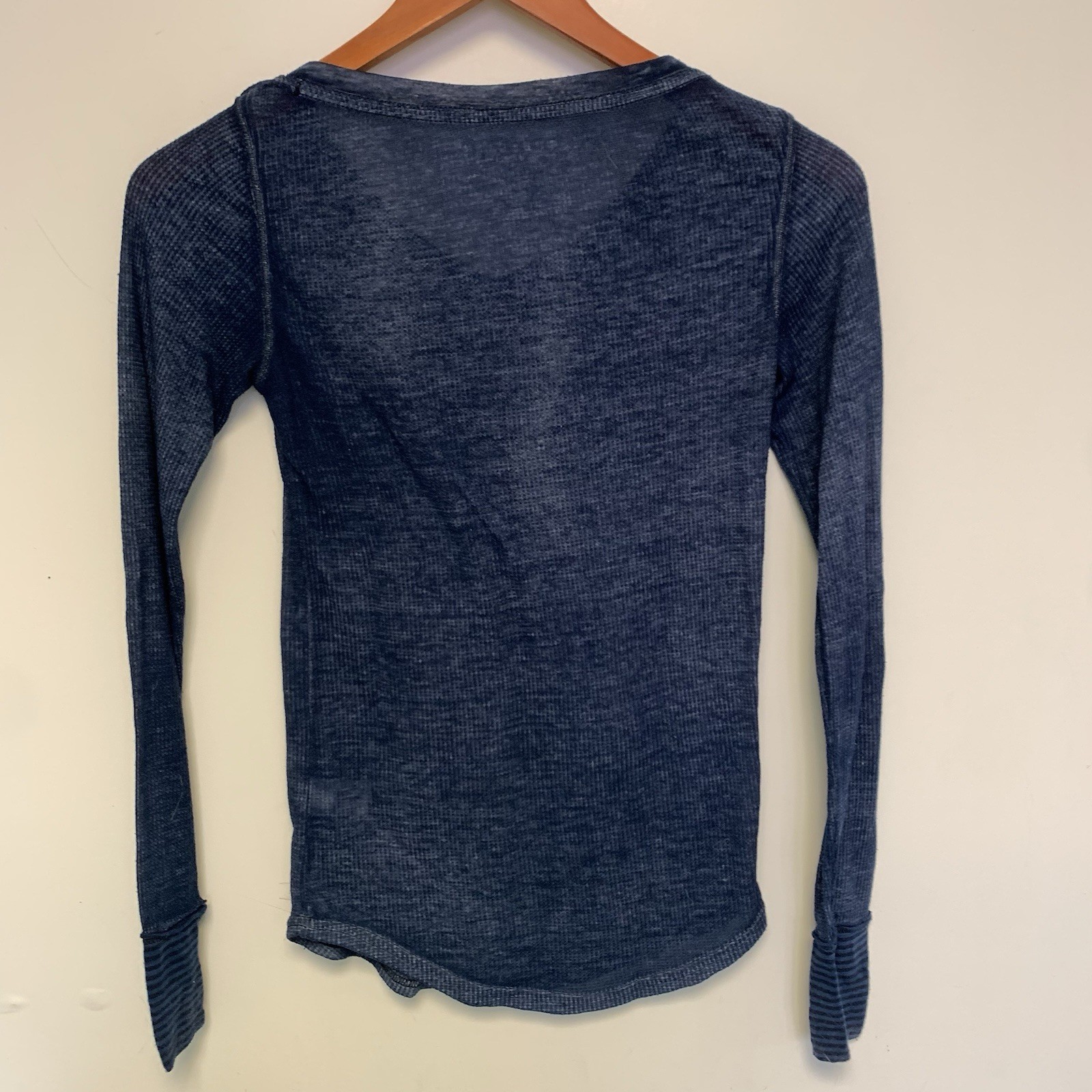 Aeropostale Women’s Shirt Henley Ribbed Knit Sz XS Navy Blue Long Sleeve Button