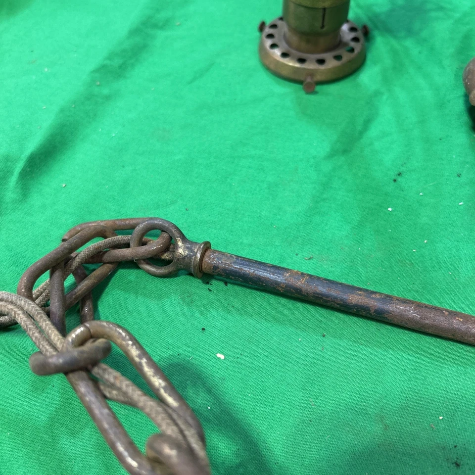 Toldo y herrajes vintage de lámparas para restauración de piezas Foto 4 de 4