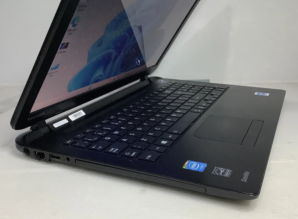 Toshiba Satellite C50-B-14D,INTEL@2.16GHz,8GB RAM,128GB SSD,WIN 11 PRO(245) 25H2 - Image 2 of 4