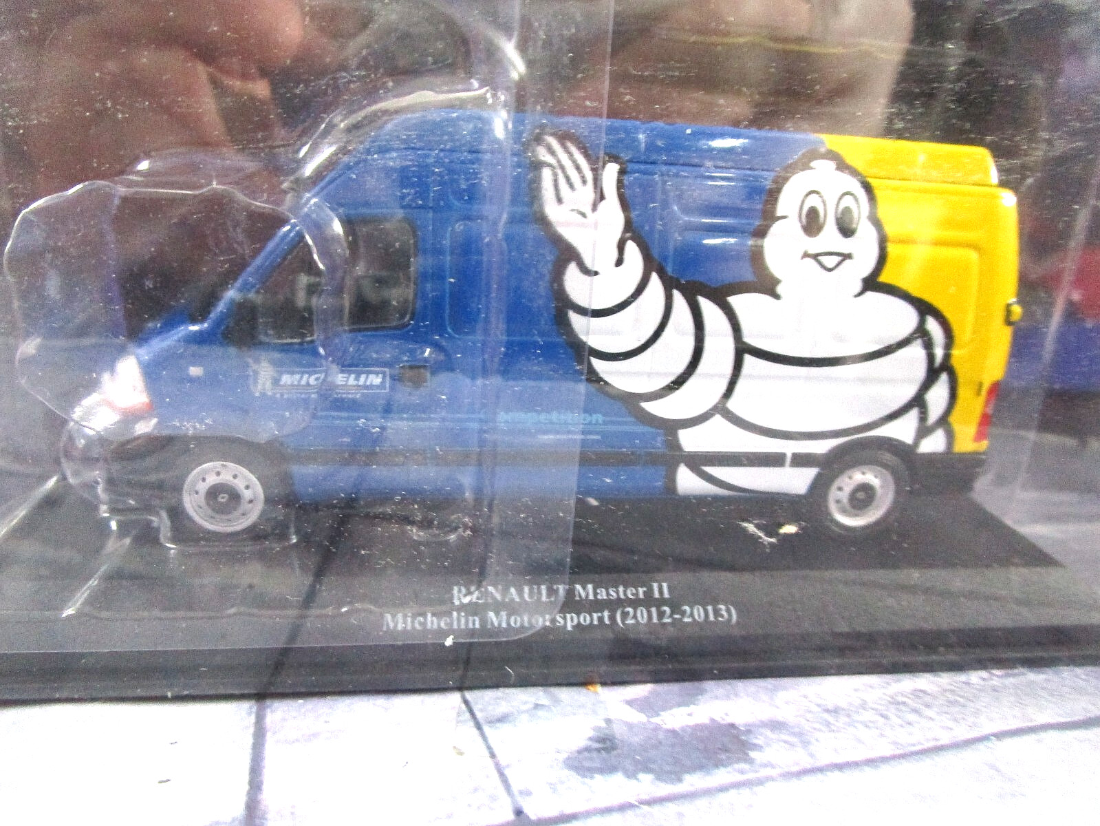 RENAULT Master Van Service Assistance Rallye Michelin 2012 - 2013 Al IXO 143