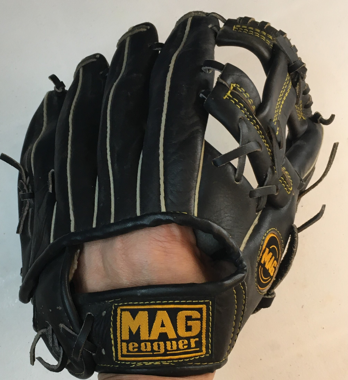 Rht Hand Crafted Ez Catch Pocket Nice